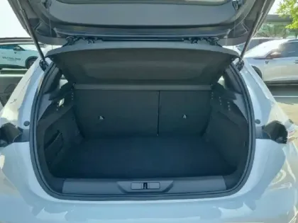 Photo 25 Peugeot 308  Electrique 54 kWh 156ch