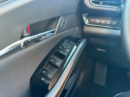 Photo 5 Mazda Cx-30 2.0 e-SKYACTIV-G M-Hybrid 122ch Exclusive-Line 2024