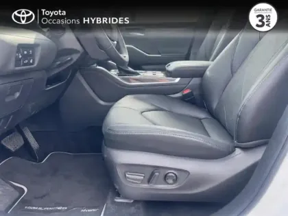 Photo 10 Toyota Highlander  2.5 Hybrid 248ch Lounge AWD-I MY24