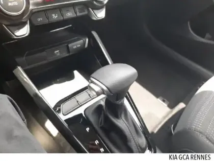Photo 8 Kia Stonic  1.0 T-GDi 100ch Active DCT7