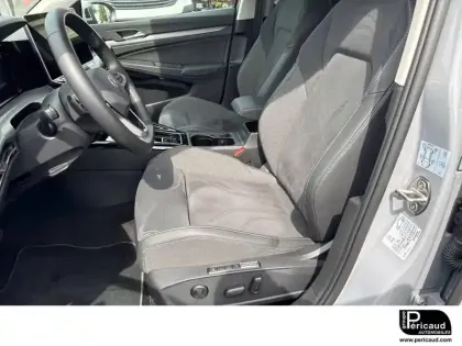 Photo 21 Volkswagen Golf  SW 1.5 eTSI EVO2 150 DSG7