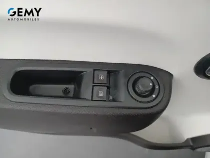 Photo 14 Renault Twingo  III Achat Intégral - 21