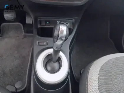 Photo 13 Renault Twingo  III Achat Intégral - 21