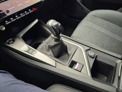 Photo 35 Peugeot 308  PureTech 130ch S&S BVM6