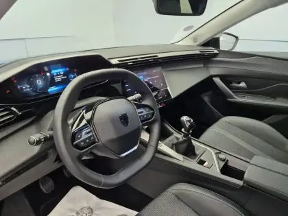 Photo 34 Peugeot 308  PureTech 130ch S&S BVM6