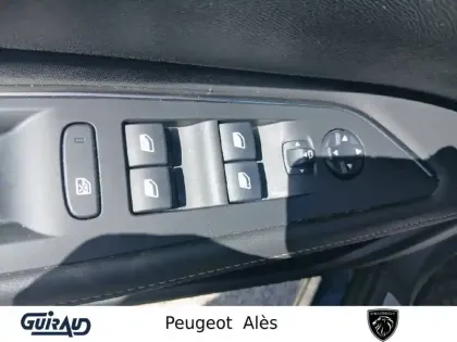 Photo 99 Peugeot 3008  Hybrid 225 e-EAT8