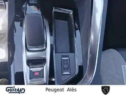 Photo 103 Peugeot 3008  Hybrid 225 e-EAT8