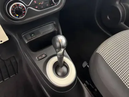 Photo 38 Renault Twingo  III Achat Intégral - 21