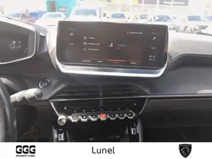 Photo 17 Peugeot 208  PureTech 130 S&S EAT8