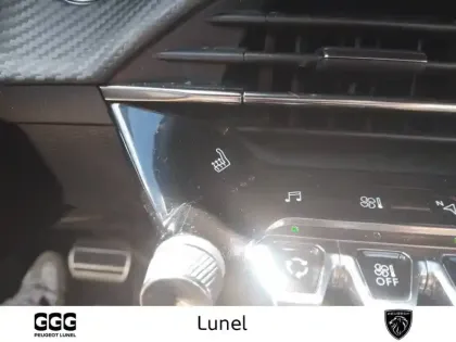 Photo 26 Peugeot 208  PureTech 130 S&S EAT8