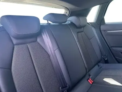 Photo 32 Audi A3  Allstreet 40 TFSI e Hybride rechargeable 204 S tronic 6