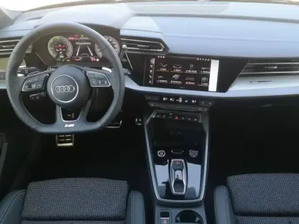 Photo 60 Audi A3  Allstreet 40 TFSI e Hybride rechargeable 204 S tronic 6