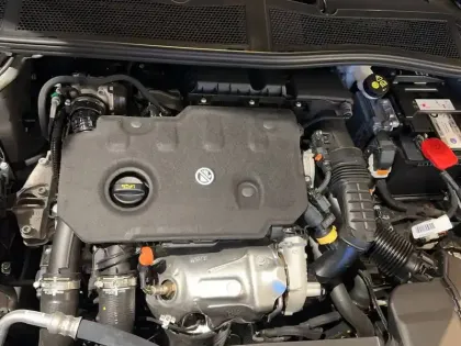 Photo 35 Peugeot 308  SW BlueHDi 130ch S&S EAT8