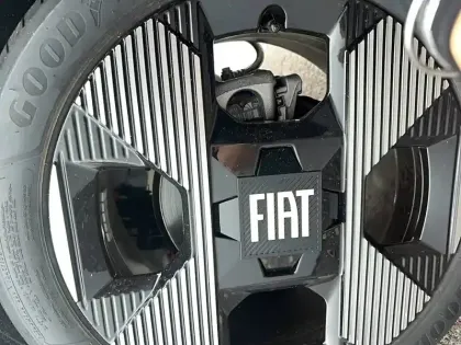 Photo 14 Fiat Grande Panda  e 83ch