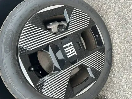 Photo 8 Fiat Grande Panda  e 83ch