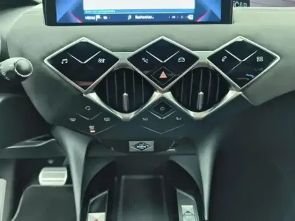 Photo 12 DS DS 3 DS3 Crossback BlueHDi 130 EAT8 Performance Line+