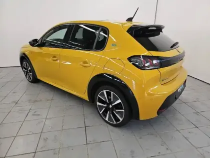 Photo 6 Peugeot 208  e- 136ch GT