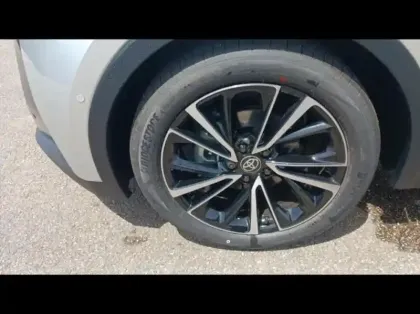 Photo 12 Toyota C-HR  2.0 200ch Collection Premiere NG23