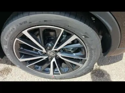 Photo 11 Toyota C-HR  2.0 200ch Collection Premiere NG23