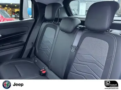 Photo 24 Jeep Avenger  1.2 Turbo T3 110 ch e-Hybrid BVR6