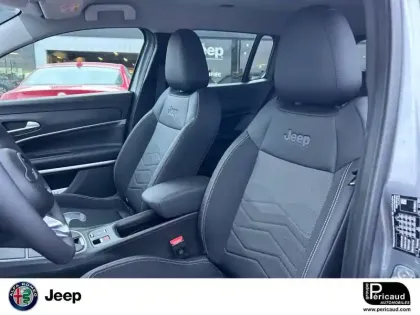 Photo 40 Jeep Avenger  1.2 Turbo T3 110 ch e-Hybrid BVR6