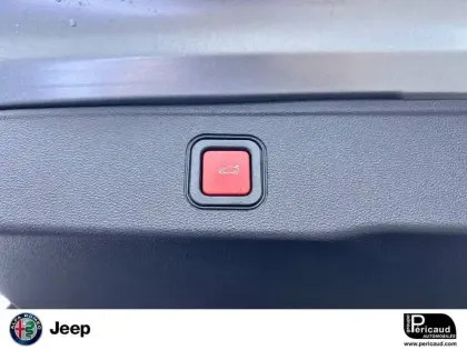 Photo 32 Jeep Avenger  1.2 Turbo T3 110 ch e-Hybrid BVR6