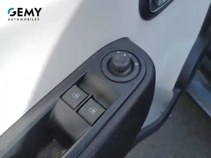 Photo 11 Renault Twingo  III Achat Intégral - 21