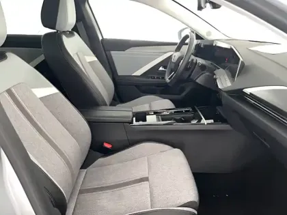 Photo 57 Opel Astra  Hybrid 180 ch BVA8