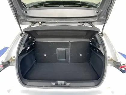 Photo 42 Opel Astra  Hybrid 180 ch BVA8