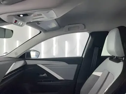 Photo 52 Opel Astra  Hybrid 180 ch BVA8