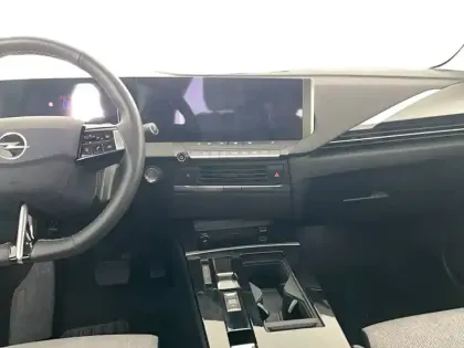 Photo 40 Opel Astra  Hybrid 180 ch BVA8