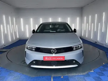 Photo 37 Opel Astra  Hybrid 180 ch BVA8