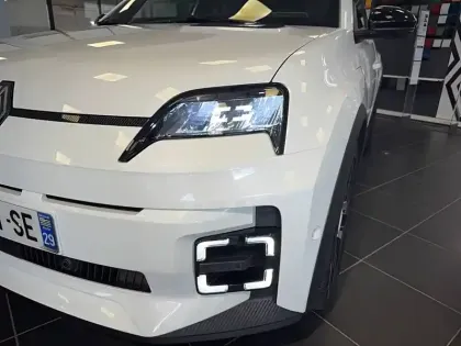 Photo 22 Renault 5 Renault  E-Tech Electrique 10 ch autonomie confort