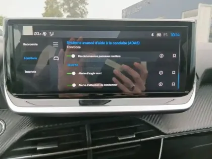 Photo 43 Peugeot 208  Electrique 50 kWh 136ch