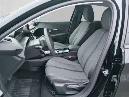 Photo 32 Peugeot 208  Electrique 50 kWh 136ch