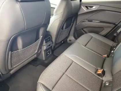 Photo 6 Audi Q4  e-tron 45 285 ch 82 kWh