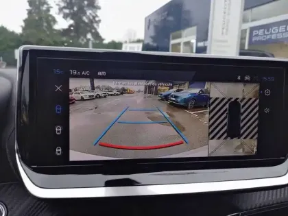 Photo 37 Peugeot 2008  Hybrid 136 e-DCS6