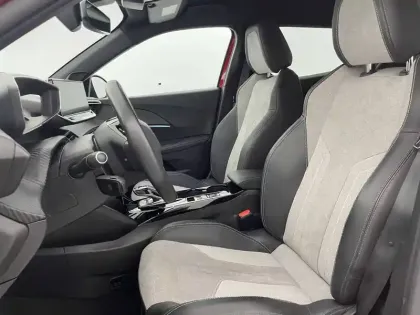 Photo 13 Peugeot 2008  Electrique 136 ch