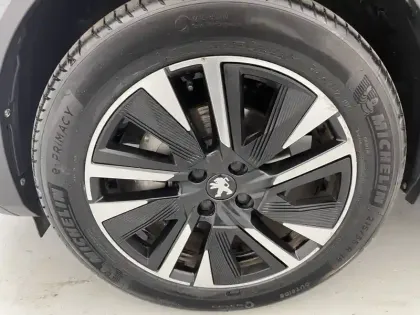 Photo 18 Peugeot 2008  Electrique 136 ch