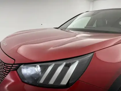 Photo 23 Peugeot 2008  Electrique 136 ch