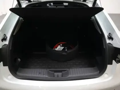 Photo 18 Toyota Prius Hybride Rechargeable 223ch Design PHE