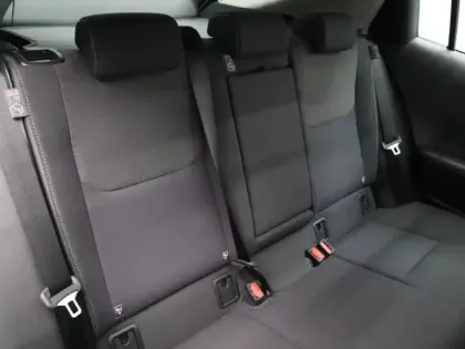 Photo 12 Toyota Prius Hybride Rechargeable 223ch Design PHE