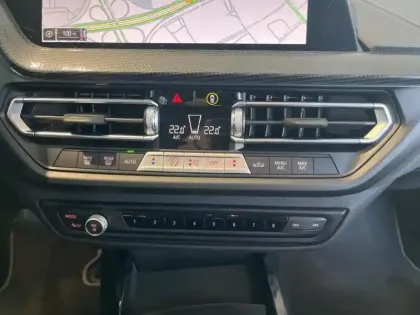 Photo 11 BMW Serie 1 Série 1 118iA 136ch Edition Sport DKG7