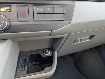 Photo 23 Volkswagen Transporter  Fg 2.8T L1H1 2.0 TDI 150ch Business DSG7