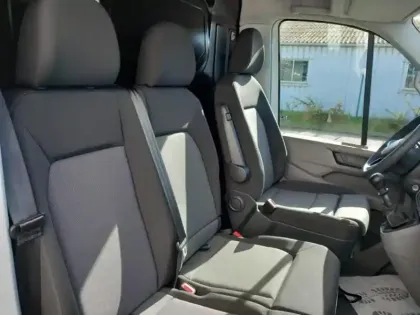 Photo 8 Volkswagen Crafter  Fg 30 L3H3 2.0 TDI 140ch Business Traction