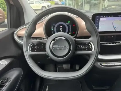 Photo 10 Fiat 500  e 118ch Icône Plus