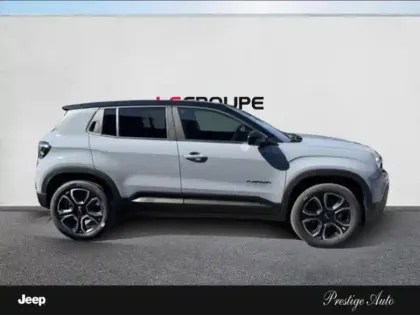 Photo 16 Jeep Avenger  1.2 Turbo T3 110ch MHEV Summit BVR6 eHybrid