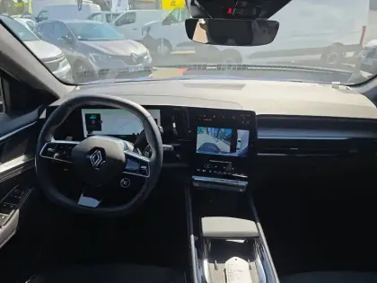 Photo 31 Renault Austral  E-Tech hybrid 200