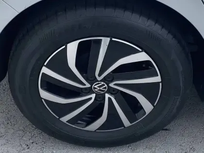 Photo 39 Volkswagen Polo  1.0 TSI 95 S&S DSG7