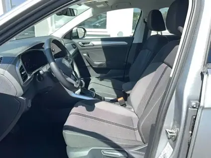 Photo 48 Volkswagen T-roc  1.5 TSI EVO 150 Start/Stop DSG7